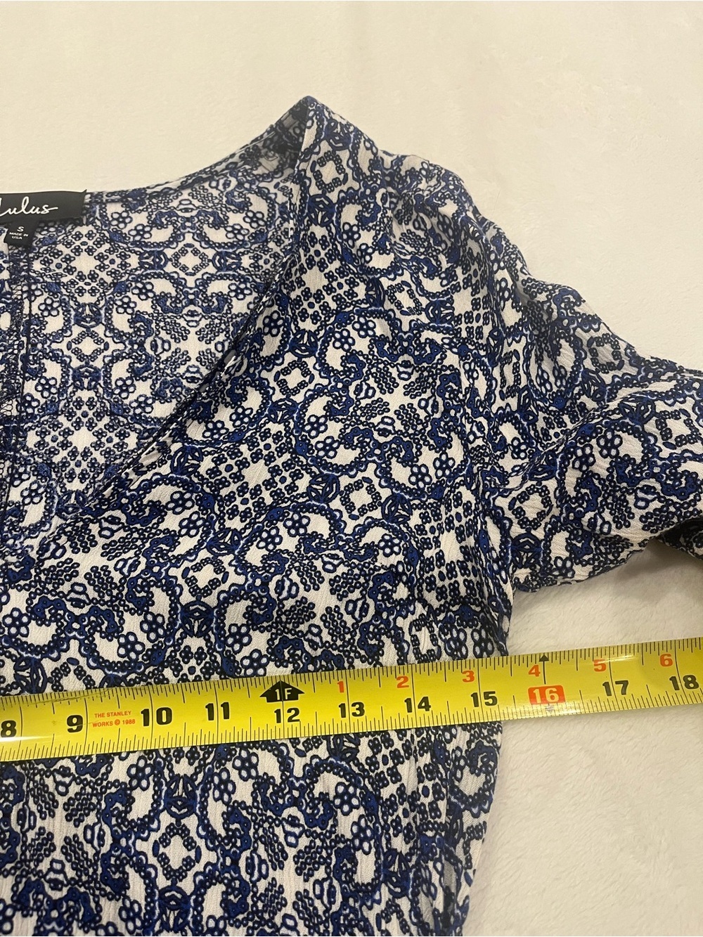 Lulus Blue & White Tile Print Maxi Dress - Small - Picture 5 of 9